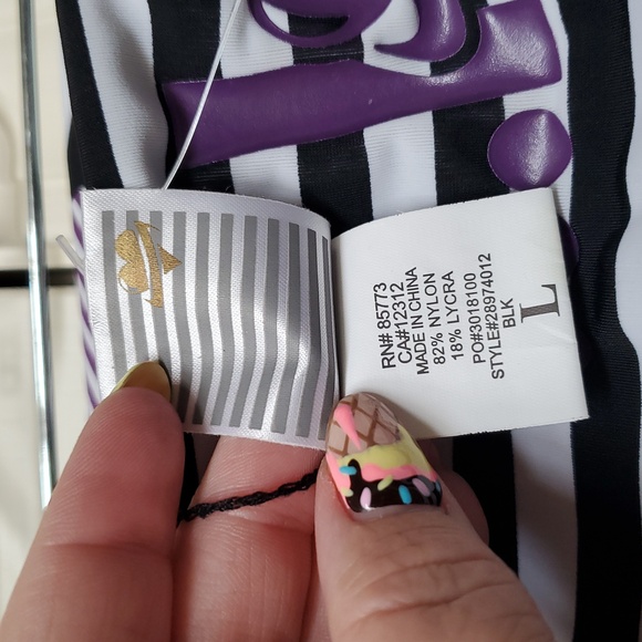 ...Lost Reversible Bikini Bottom - Picture 8 of 9